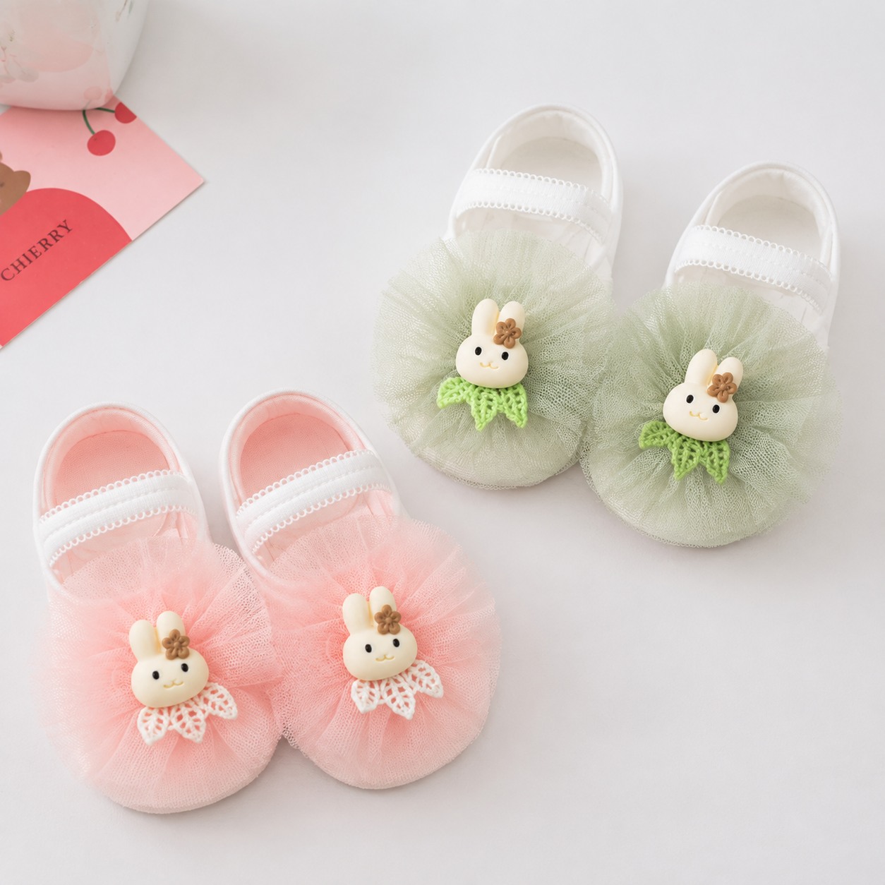 SweetFeet – Blødt & sødt – babysokker med blomster og blonder
