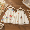MiniFlora – Let og charmerende – Broderet kjole til små piger