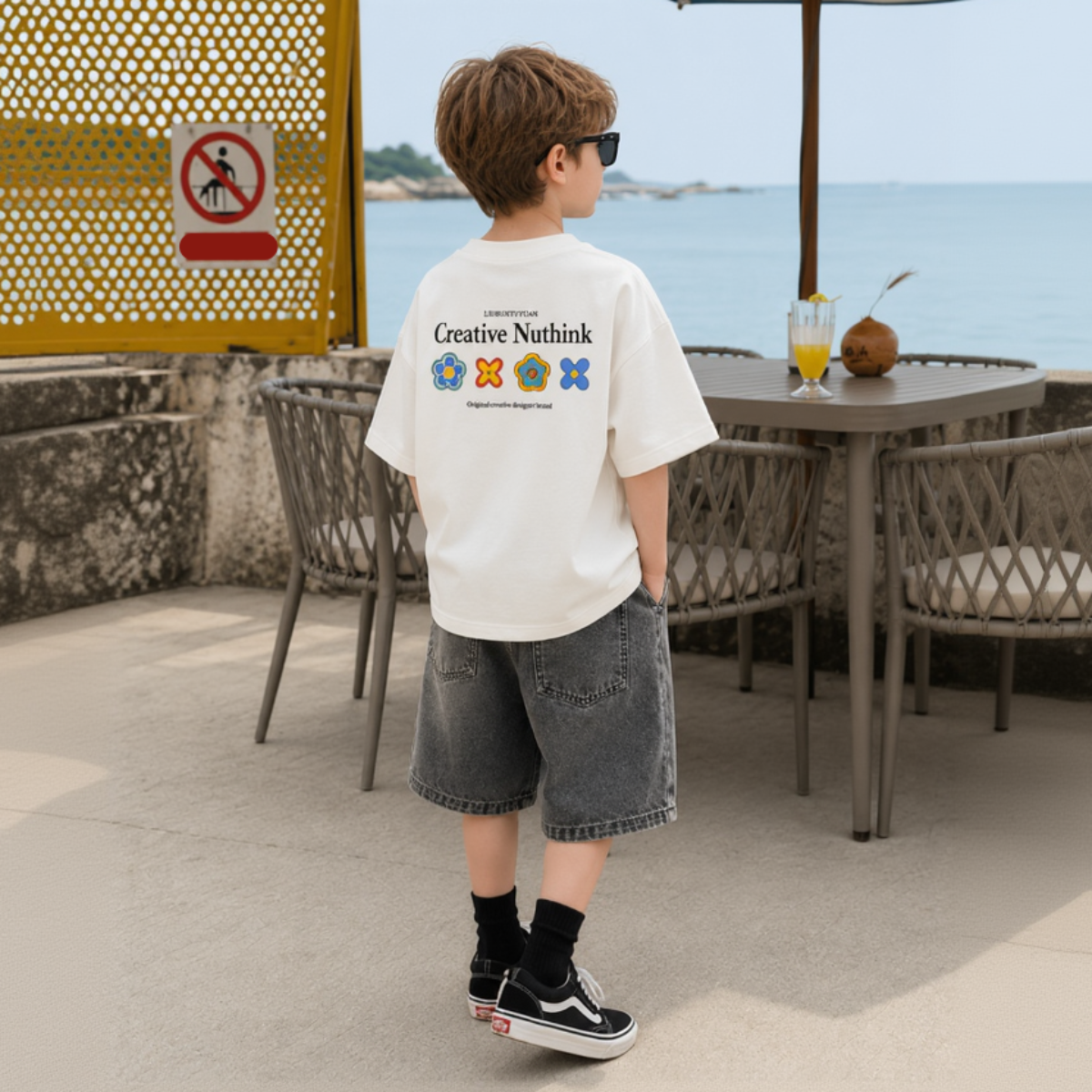 MiniStyle – Kvalitet og stil – 'Creative Nuthink'-T-shirt