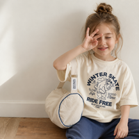 Thumbnail for BearPlay – Komfort & stil – Oversized T-shirt med vinter-skate-print