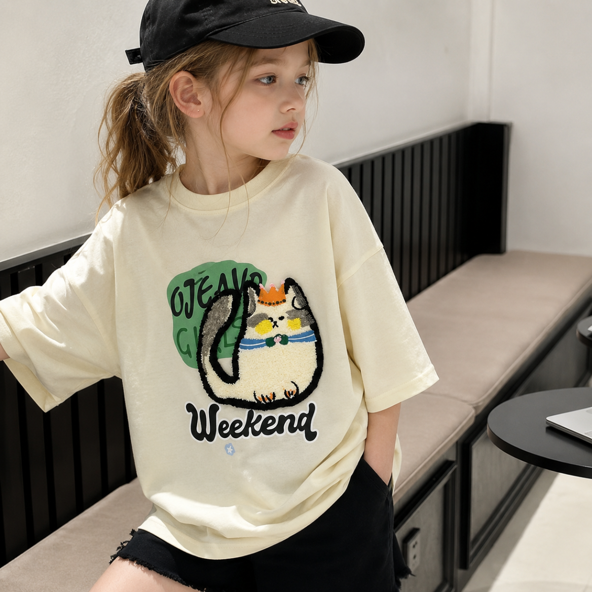 FunPaws – Legende & stilfuldt – Oversized T-shirt med katteprint