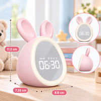 Thumbnail for BunnyGlow – Sødt & praktisk – digital vækkeur til børn med natlampe