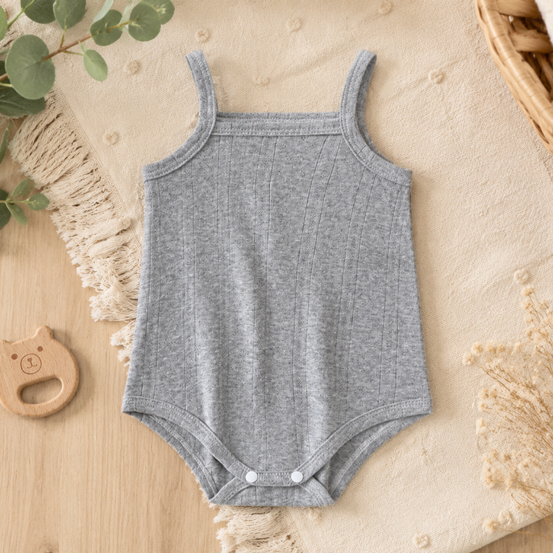 Summer Bodysuit – Let og behagelig – strikket babybody