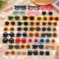 Thumbnail for Kids Sunglasses Set – UV-beskyttelse & sjov – solbriller til børn