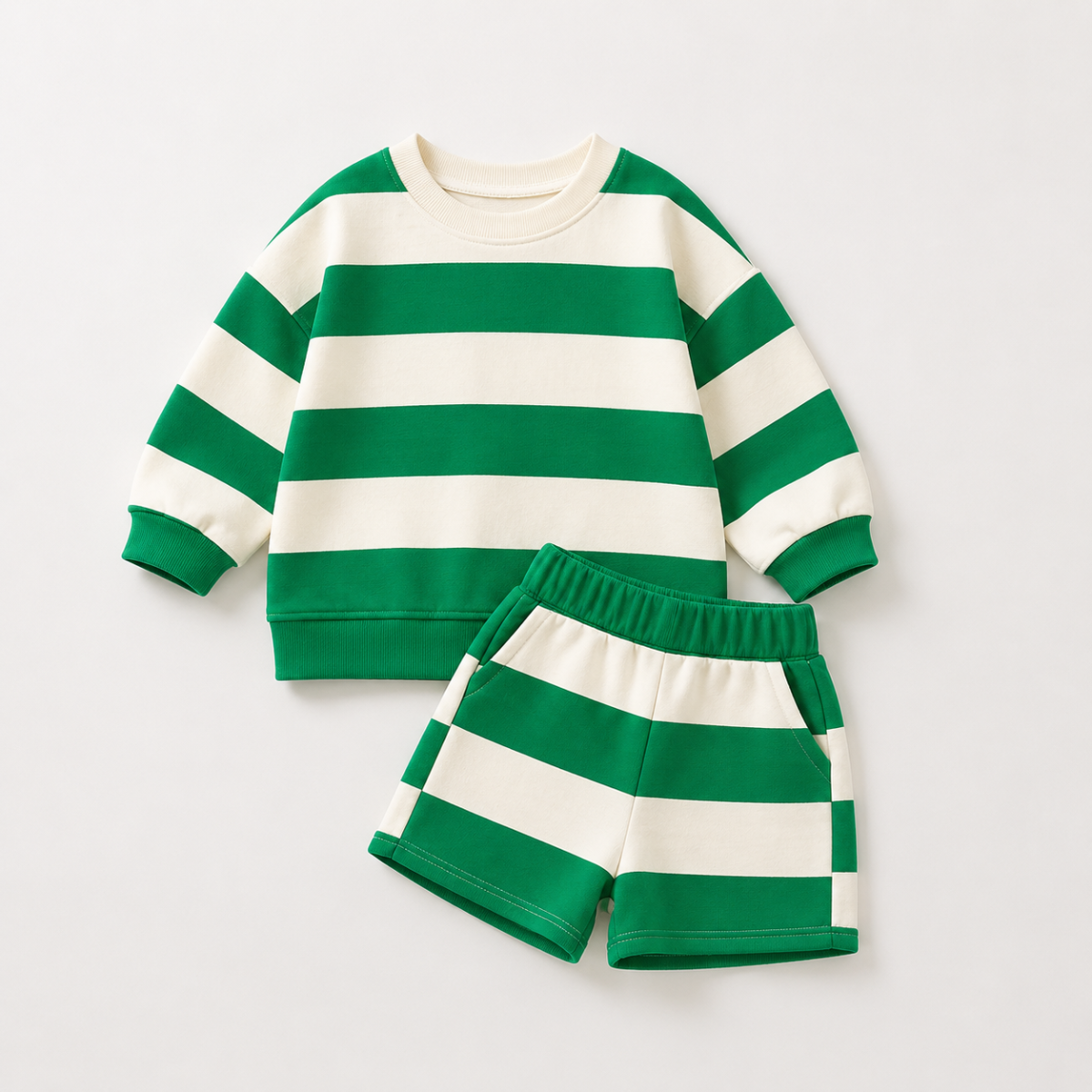 LittleStyle – Blødt og behageligt – Stribet Comfy-sæt i bomuld