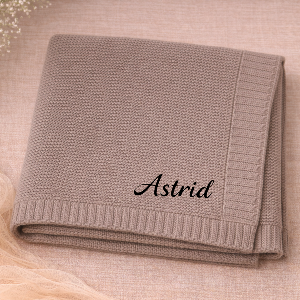 Personalized Baby Blanket – Blødt & unikt – Personligt broderet tæppe i bomuld