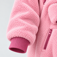 Thumbnail for MamaHug – Varm og praktisk – 2-i-1-hættetrøje til mor og baby