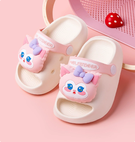 Mini Fashion – Munter og tryg – Polka strandtøfler