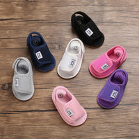 Thumbnail for LittleSteps – Komfort og sikkerhed – åndevenlige babysandaler