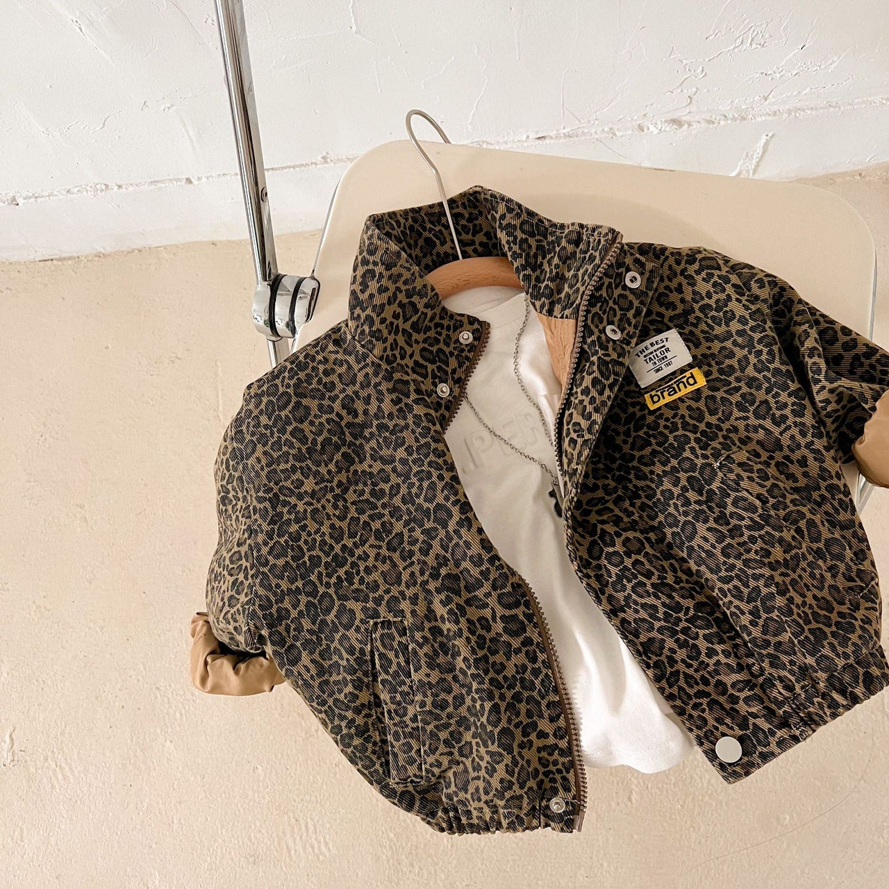 Mini Fashion – Robust og behagelig – Leopardprint jakke