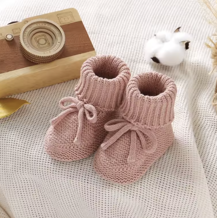 SnuggleSteps – Varme og bløde – strikkede babysko