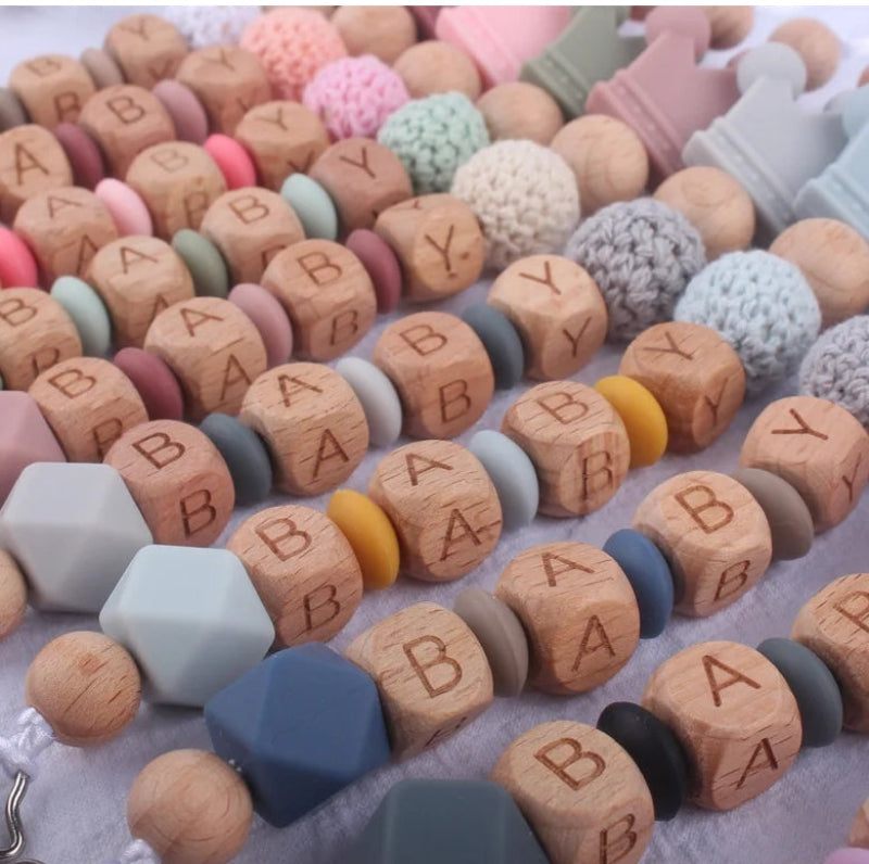 Personalized Pacifier Chain – Sikker & stilfuld – Personlig sutterkæde