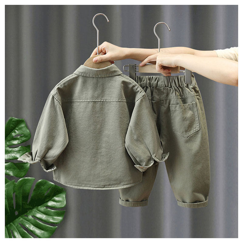 LittleExplorer – Komfortabel og cool – Børnebukser og skjorte-sæt