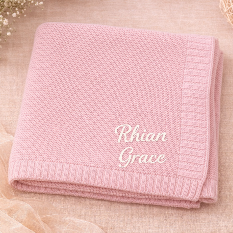 Personalized Baby Blanket – Blødt & unikt – Personligt broderet tæppe i bomuld