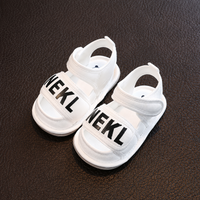 Thumbnail for MiniWalker – Komfortable og stilfulde – babysandaler med skridsikker sål