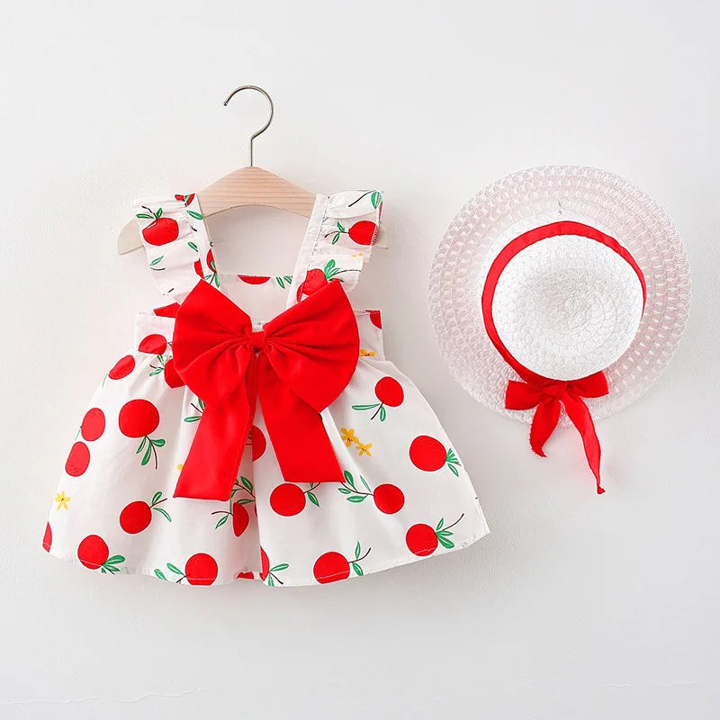 Mini Fashion™ – Sød og sommerlig – Frugtkjole (inkluderer GRATIS stråhat)