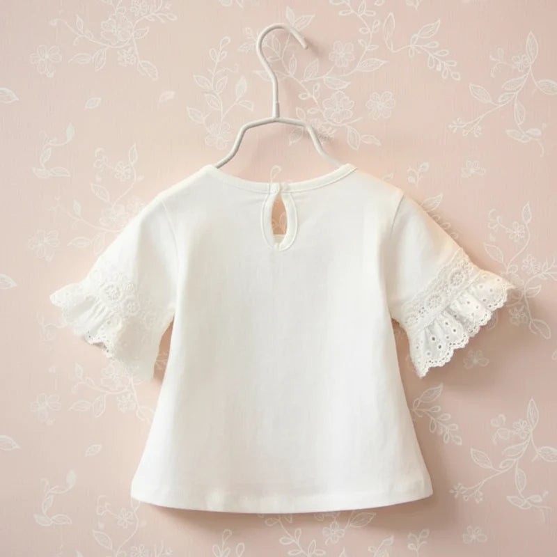 Girls Trumpet Sleeve Top – Elegant & komfort – Blonder på ærmerne