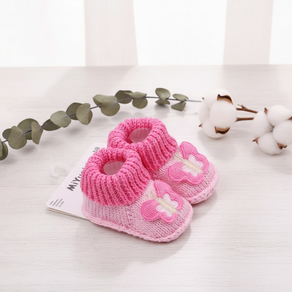 Mini Fashion – Strikket babysko (3-6 måneder)