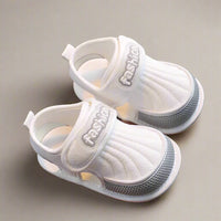 Thumbnail for TinySteps – Åndbar og let – sommersandaler til babyer med skridsikker sål