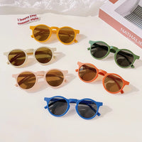 Thumbnail for Colorful Kids Sun Shades – UV-beskyttelse & stilfuldt – solbriller til børn