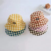 Thumbnail for Bucket Hat – Sød & beskyttende – børnehue med ternet mønster