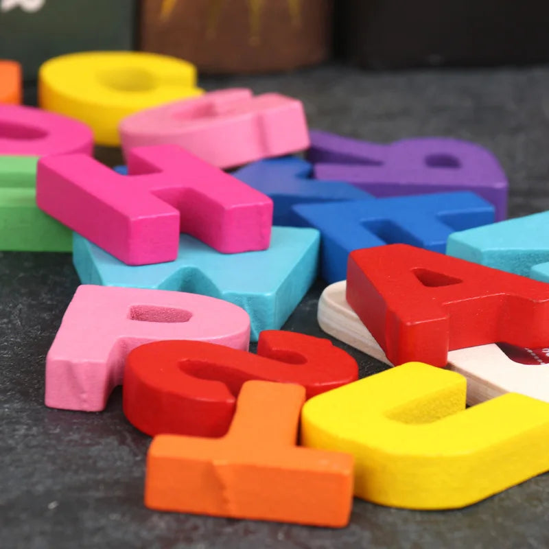 AlphaBlocks – Træ & Pædagogisk – 3D-bogstavpuslespil