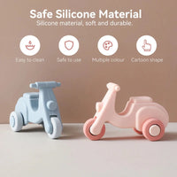 Thumbnail for Montessori Silicone Toy Car – Sikker & bidvenlig – Bidelegetøj i form af et køretøj i silikone