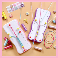 Thumbnail for Craft Kids – Kreativitet og læring – Strikket armbåndssæt til børn